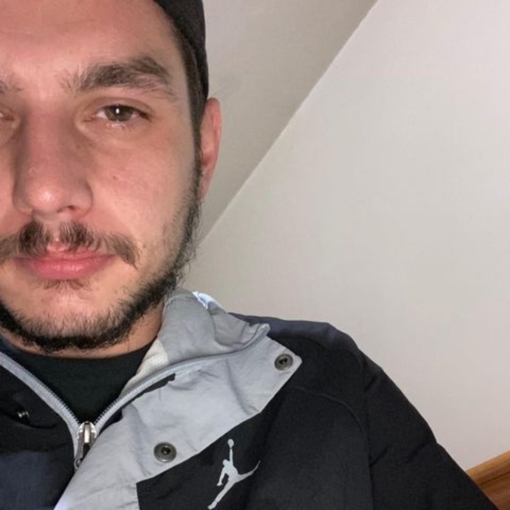 Meet your Posher, Mike